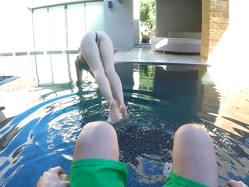 Sexy Lexy At the Pool