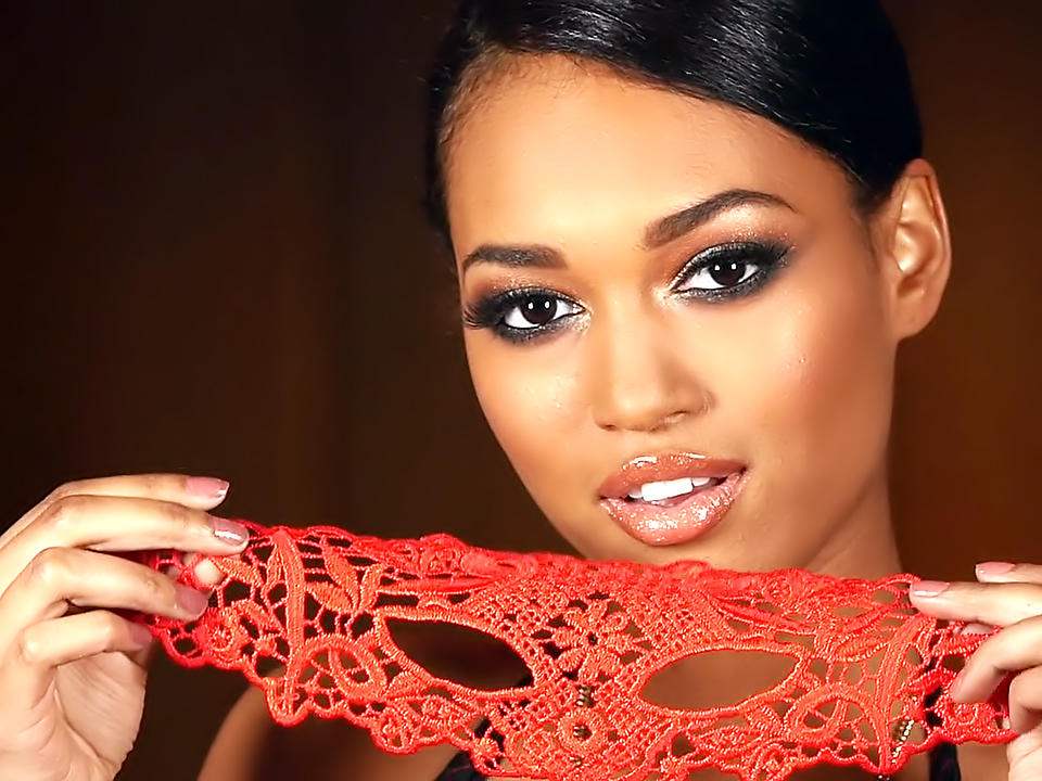 WHIP QUEEN WITH NOELLE MONIQUE