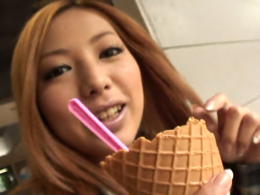 Using her mouth is Anna Morisakis specialty