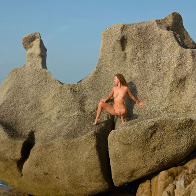 On The Rocks - Erotic Beauty